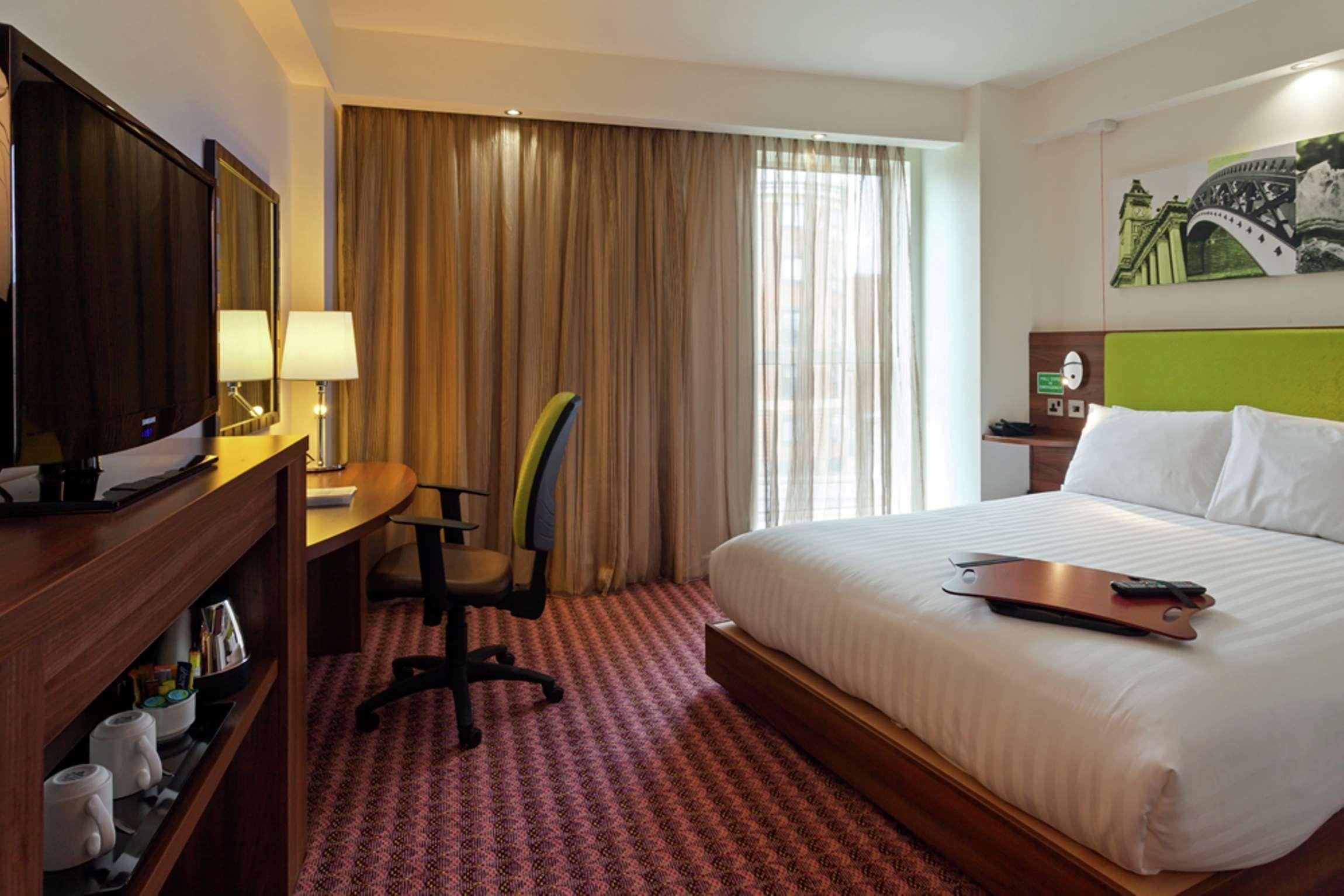 Hampton By Hilton Birmingham Jewellery Quarter Hotell Exteriör bild